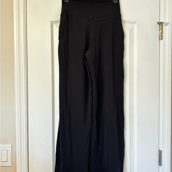 Offline by Aerie Black Wide Leg Pants with Pockets Size Medium - Picture 4 of 6